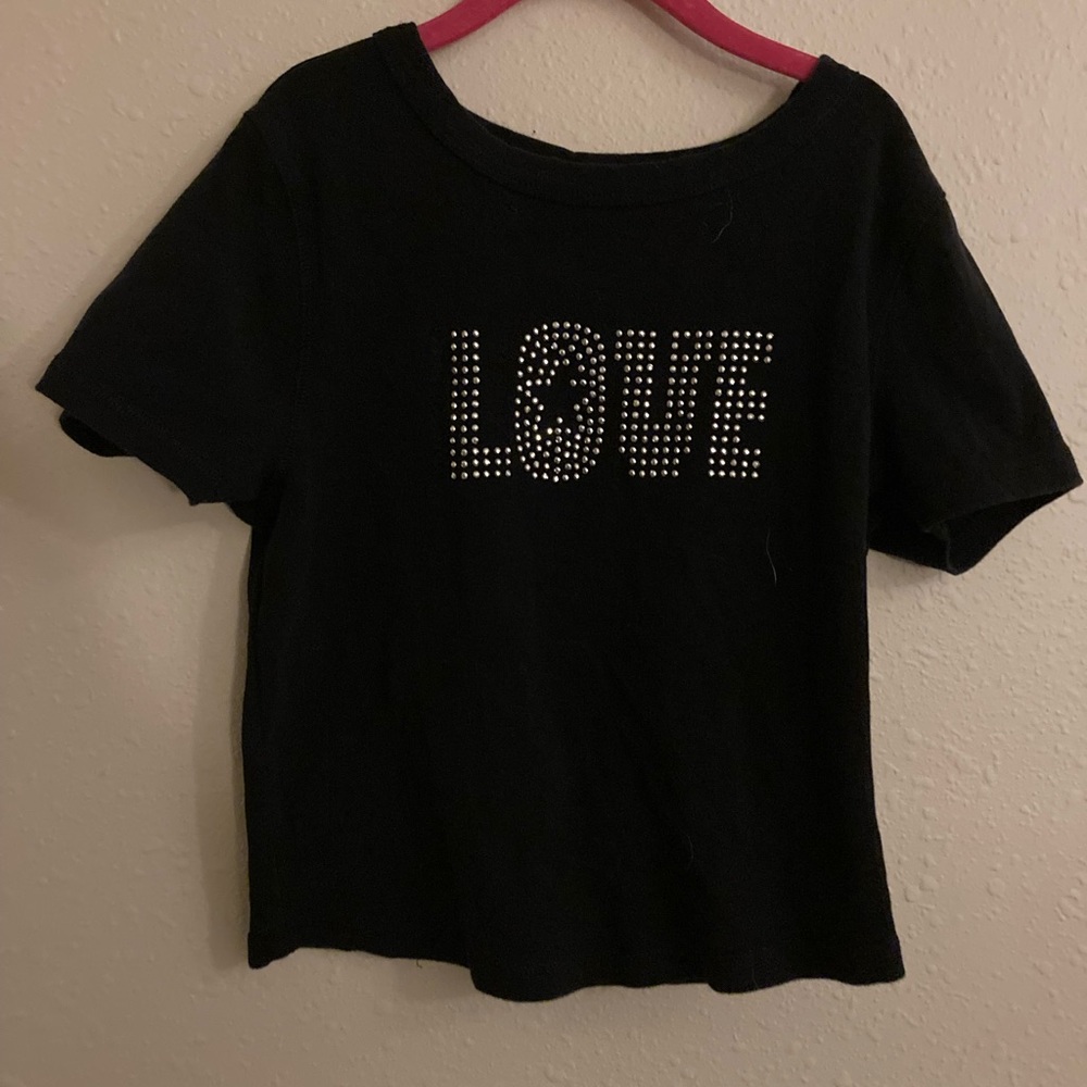 Love cropped shirt